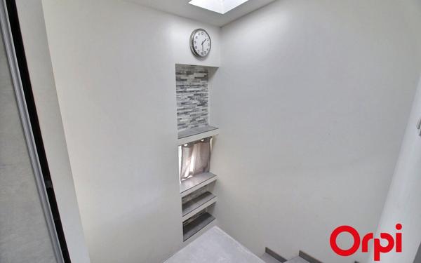 Appartement à vendre    2 pièces • 53,70 m2 Marseille 13
