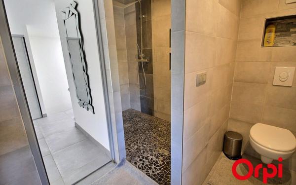Appartement à vendre    2 pièces • 53,70 m2 Marseille 13