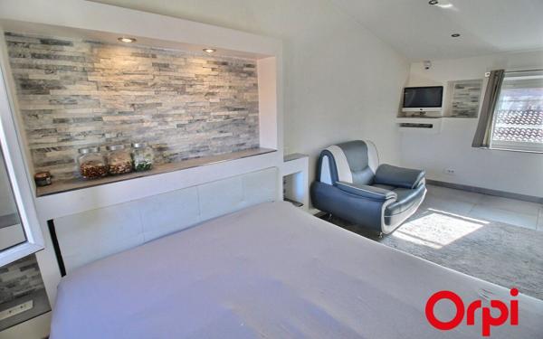 Appartement à vendre    2 pièces • 53,70 m2 Marseille 13