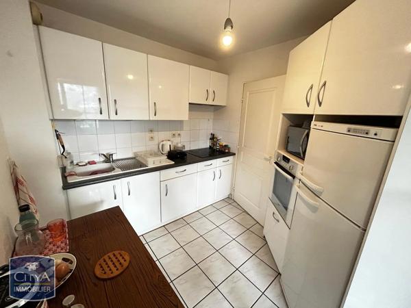 Appartement à louer 3 pièces 64.39m² Mont-de-Marsan (40000)