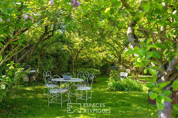 Maison de ville bourgeoise rénovée et son jardin