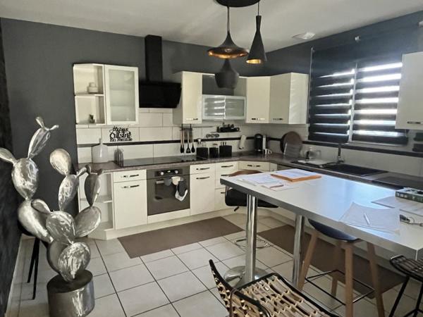 Maison à vendre 353 760 € Morlaix 5 p 119 m² DPE C