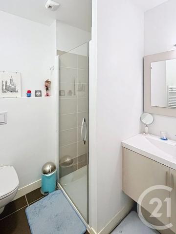 Maison à vendre  4 pièces - 77,81 m 2   POUSSAN  - 34