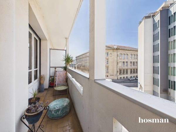 Appartement 3 pièces lumineux de 68m² - Balcons filants - Rue Saint Lazare, Lyon 7 -Saint-Louis-Jean Macé.