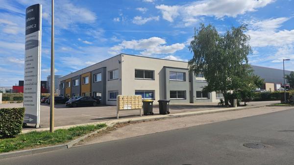 A louer Bureaux Heudebouville