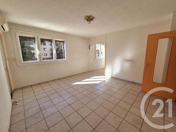 Appartement F4 à vendre  4 pièces - 96,85 m 2   PERPIGNAN  - 66