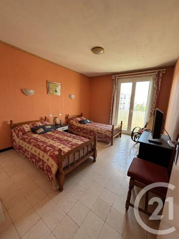 Appartement F4 à vendre  4 pièces - 96,85 m 2   PERPIGNAN  - 66