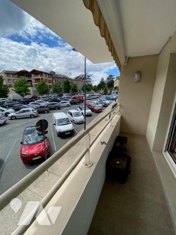 Appartement T3 traversant de 93.38m², 1er étage, place Jean Jaurès à Roche la Molière