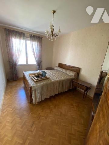Appartement T3 traversant de 93.38m², 1er étage, place Jean Jaurès à Roche la Molière