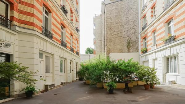 Boutique Paris 4 e - BEAUTREILLIS