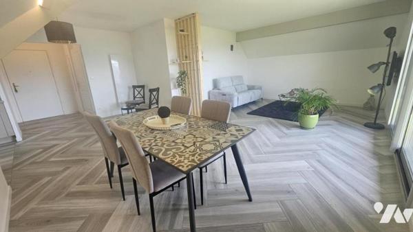 Appartement dernier étage avec vue lac et montagne