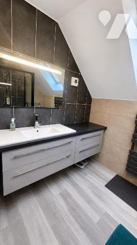 Appartement dernier étage avec vue lac et montagne