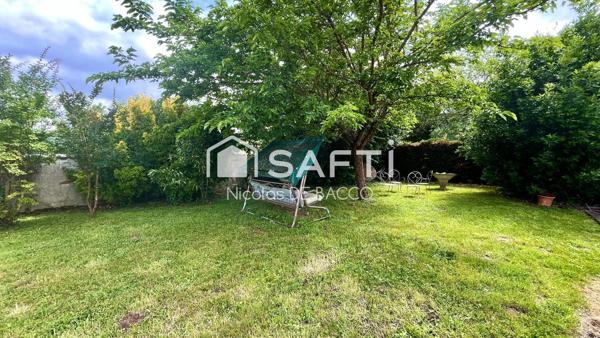 Maison de famille de 160 m2, sur une parcelle de 3220 m2.