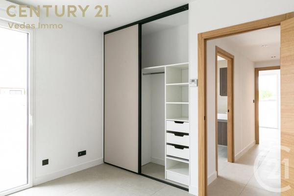Maison à vendre  4 pièces - 109,30 m 2   CASTRIES  - 34