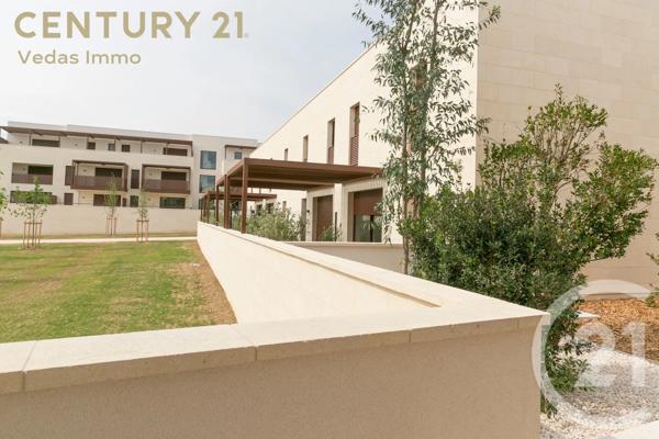 Maison à vendre  4 pièces - 109,30 m 2   CASTRIES  - 34