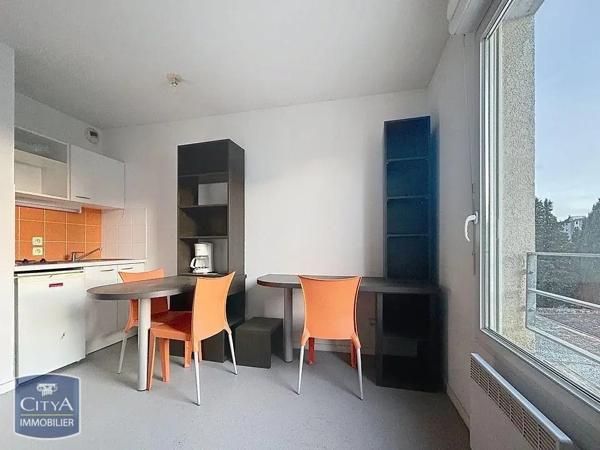 Appartement à louer 1 pièce 17.52m² Nîmes (30000)