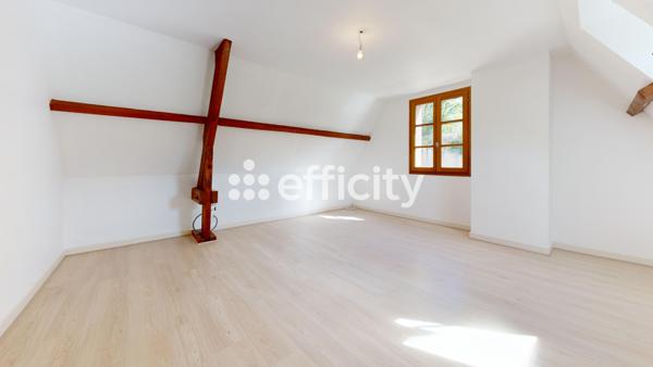 Maison
         5 pièces
        - 173 m² 307 000 € *