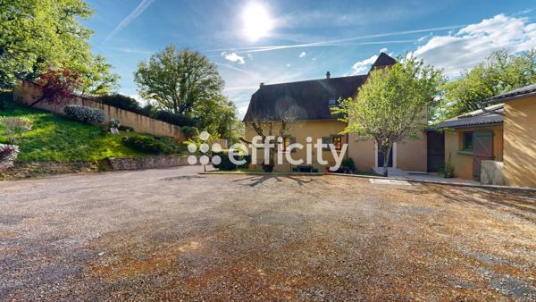 Maison
         5 pièces
        - 173 m² 307 000 € *