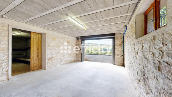 Maison
         5 pièces
        - 173 m² 307 000 € *