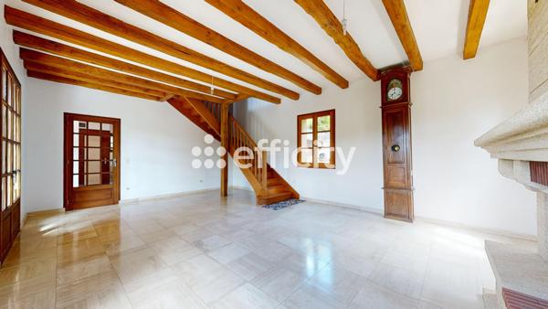 Maison
         5 pièces
        - 173 m² 307 000 € *