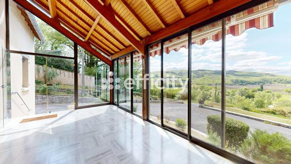 Maison
         5 pièces
        - 173 m² 307 000 € *