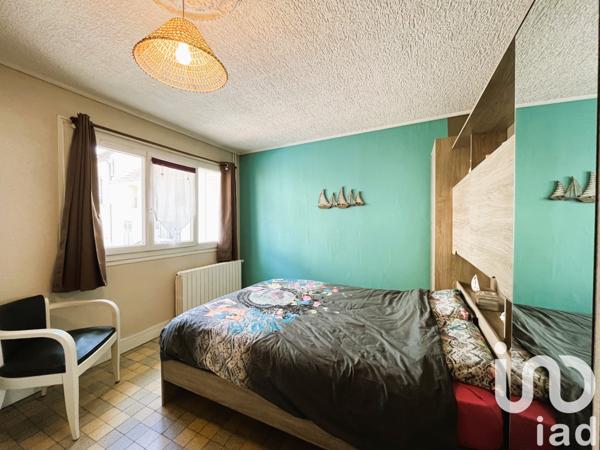 Maison à vendre 5 pièces 100 m² Saint-Arnoult-en-Yvelines