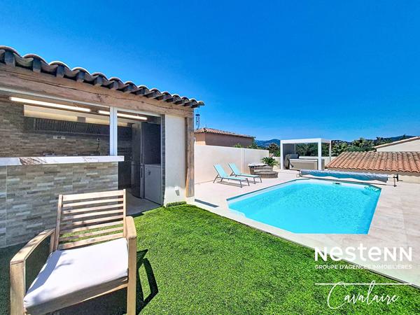 Maison contemporaine à Cogolin aux prestations de qualité, 3 chambres + studio indépendant, piscine et SPA et double garage