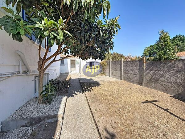 Maison à vendre La Barre De Monts - 5 pièces, 151m² avec 4 chambre(s) à 390 350€ - AJP Immobilier Saint-Jean-de-Monts