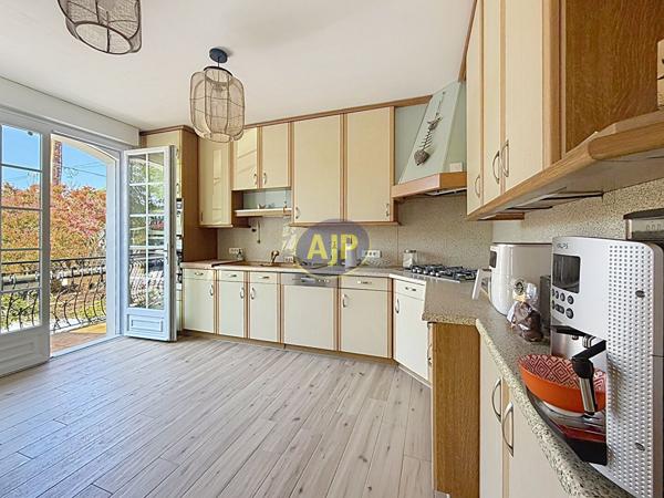 Maison à vendre La Barre De Monts - 5 pièces, 151m² avec 4 chambre(s) à 390 350€ - AJP Immobilier Saint-Jean-de-Monts