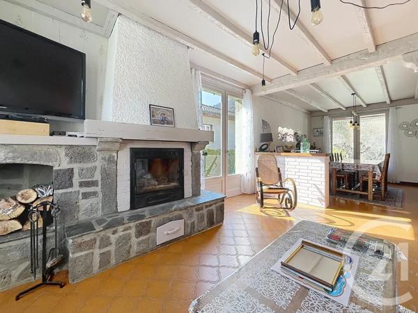 Maison à vendre  5 pièces - 116 m 2   MASSIAC  - 15