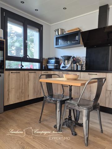 Carpentras (84200) Grande maison non mitoyenne T6 avec grand garage sur parcelle piscinable