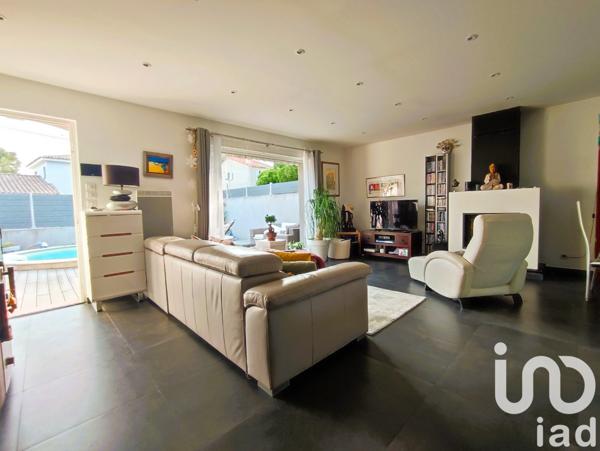 Maison à vendre 7 pièces 124 m² Le Revest-les-Eaux