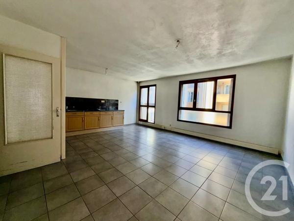 Appartement F3 à vendre  3 pièces - 61 m 2   ST ETIENNE  - 42