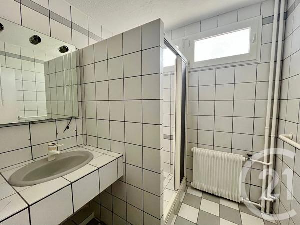Appartement F3 à vendre  3 pièces - 61 m 2   ST ETIENNE  - 42