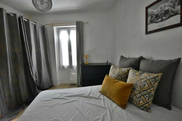 Maison à vendre 5 pièces  ANGOULEME centre 4 chambres, jardin