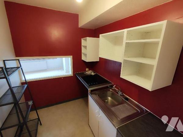 A VENDRE QUARTIER BOURG L'EVEQUE - Appartement T2 - Metro - Venez découvrir à la vente ce bel a...