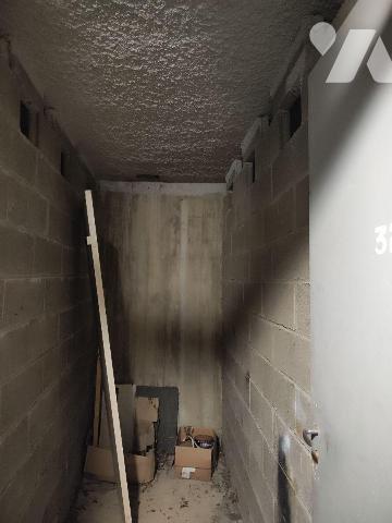 A VENDRE QUARTIER BOURG L'EVEQUE - Appartement T2 - Metro - Venez découvrir à la vente ce bel a...