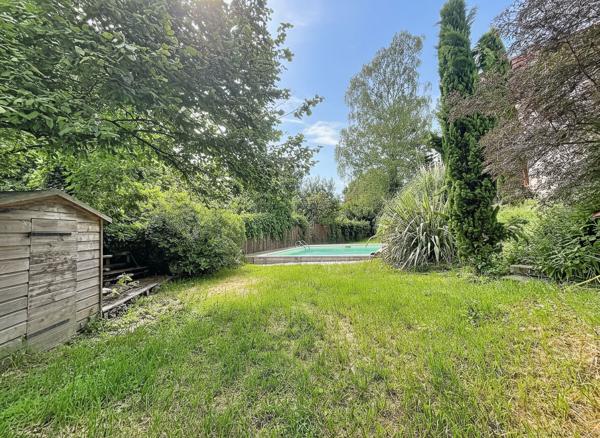 EXCLUSIVITE - MAISON DE 189 M² SUR 1314 M² DE TERRAIN AVEC PISCINE