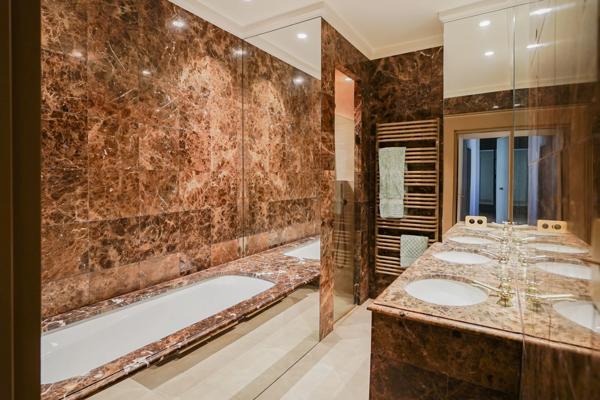 Appartement Paris 7e - CHAMP DE MARS