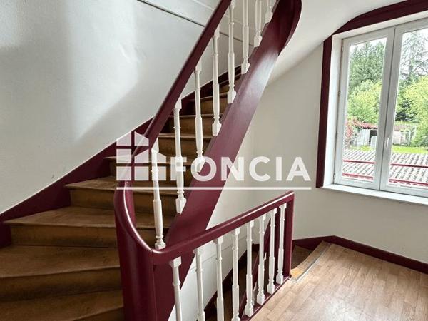 Location Appartement 3 pièces 78.26 m² - 28 RUE EMILE ZOLA Vrigne Aux Bois 08330