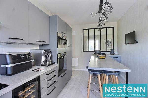 Maison Meyzieu, 3 chambres, piscine, climatisation, cheminee , proche tram, aucun travaux , coup de coeur