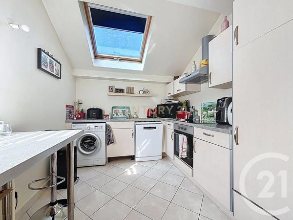 Appartement F3 à vendre  3 pièces - 80,33 m 2   BOURGOIN JALLIEU  - 38