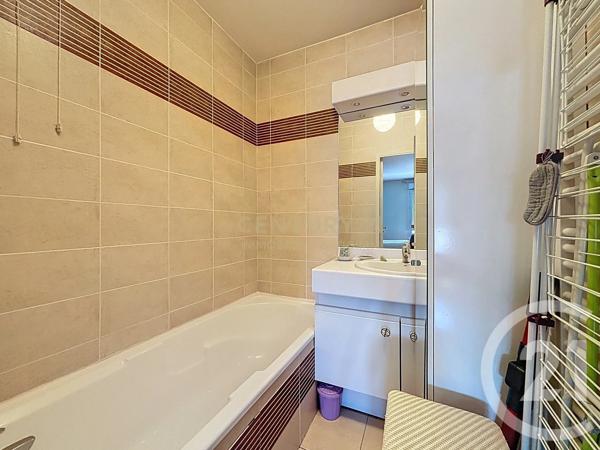 Appartement F3 à vendre  3 pièces - 80,33 m 2   BOURGOIN JALLIEU  - 38