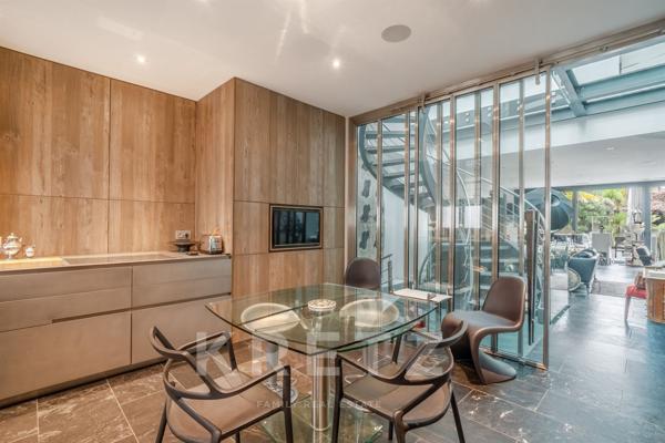 Bordeaux Judaïque - 450 m2 d'élégance contemporaine dans un écrin bordelais