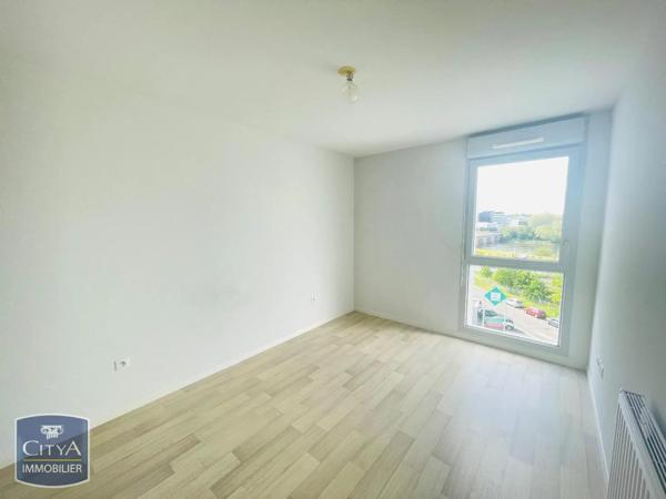 Appartement à louer 2 pièces 39.79m² Tours (37000)