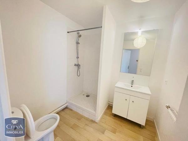Appartement à louer 2 pièces 39.79m² Tours (37000)