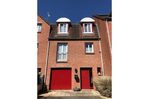 A LOUER : Maison à ARMENTIERES • Avenue Marc Sagnier - LAC DU PRES DE HEM • 985 € CC • Réf. 583-001