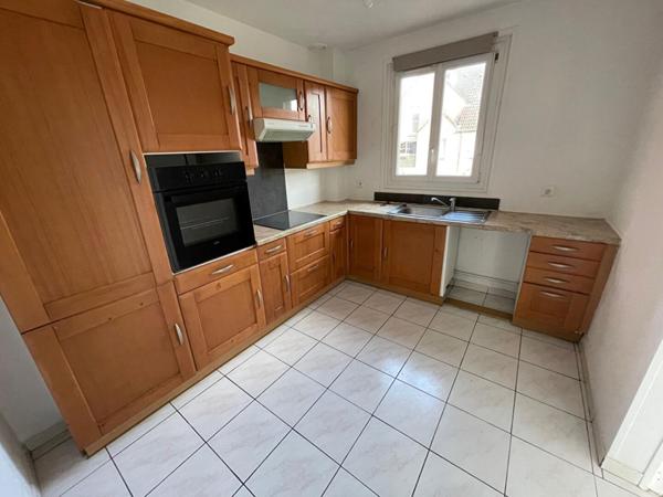 A LOUER : Maison à ARMENTIERES • Avenue Marc Sagnier - LAC DU PRES DE HEM • 985 € CC • Réf. 583-001