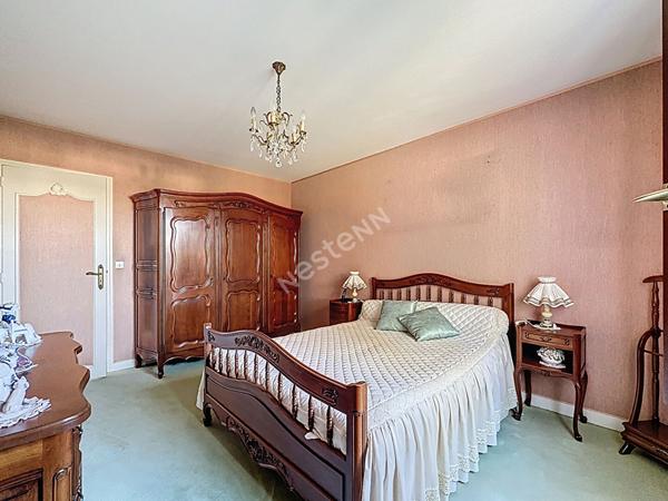 Maison spacieuse a vendre a Poitiers - 5 chambres et grand jardin !