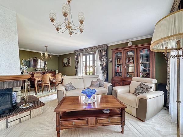 Maison spacieuse a vendre a Poitiers - 5 chambres et grand jardin !